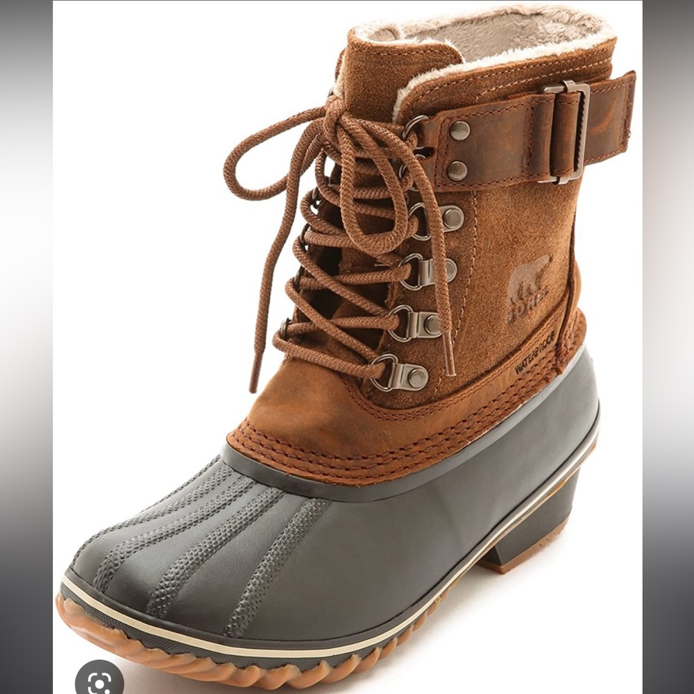 Like New Sorel winter fancy lace II boots